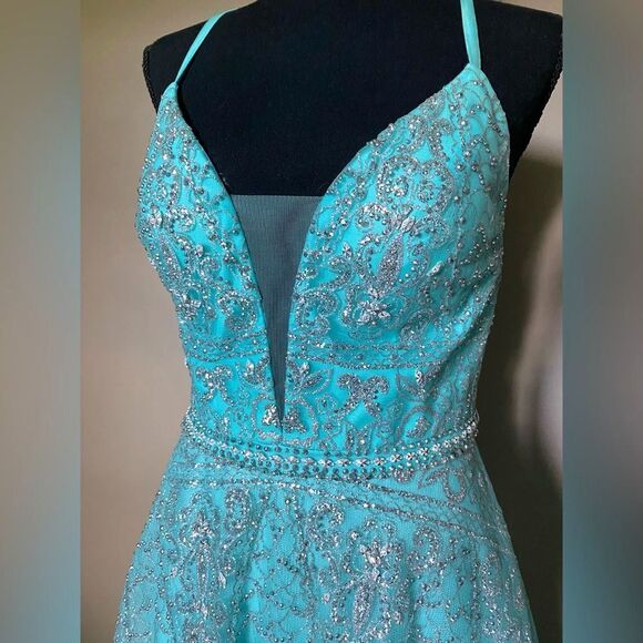 Collette for Mon Cheri aqua v-neck A-line prom gown beaded maxi sz 4 EUC - Picture 8 of 16